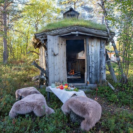 Hirsi - The White Blue Wilderness Lodge Kaamanen エクステリア 写真