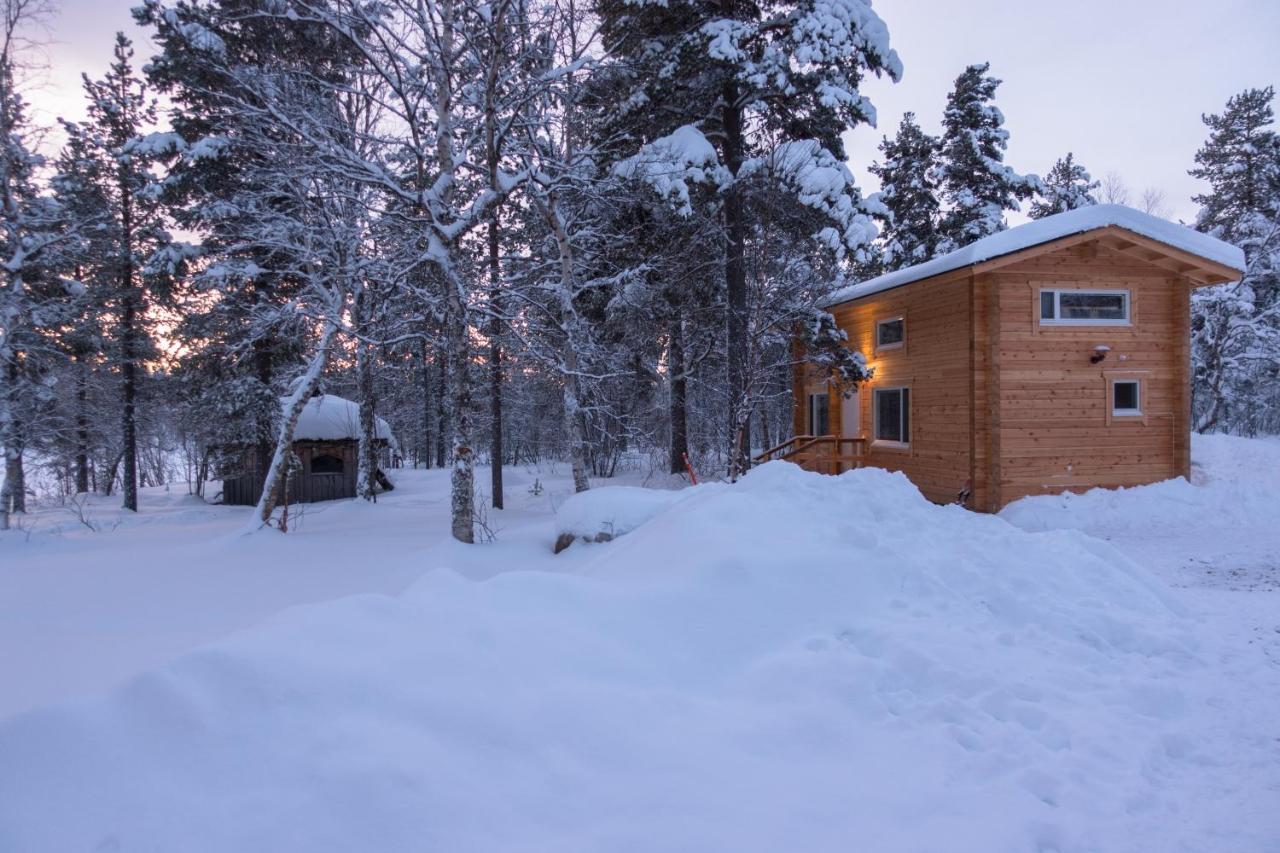 Hirsi - The White Blue Wilderness Lodge Kaamanen エクステリア 写真